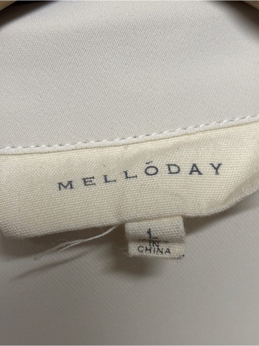 MELLODAY | Cream Button-Up Blouse | Drawstring Hem | Long Sleeve | Size L - Picture 4 of 7
